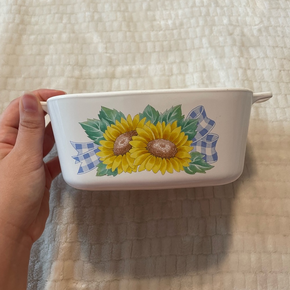 VINTAGE CORNINGWARE